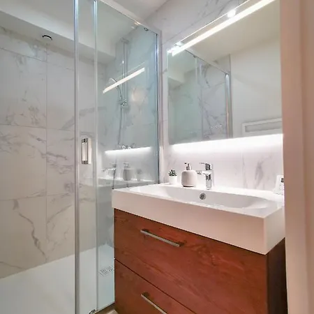 L'elegant De Fourviere Apartment *